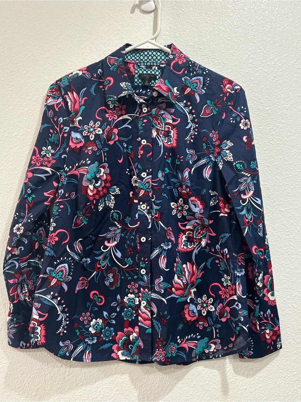 Talbots MODERN CLASSIC SHIRT Navy Floral Button-Up Shirt Pink & Teal Pet sm NWT